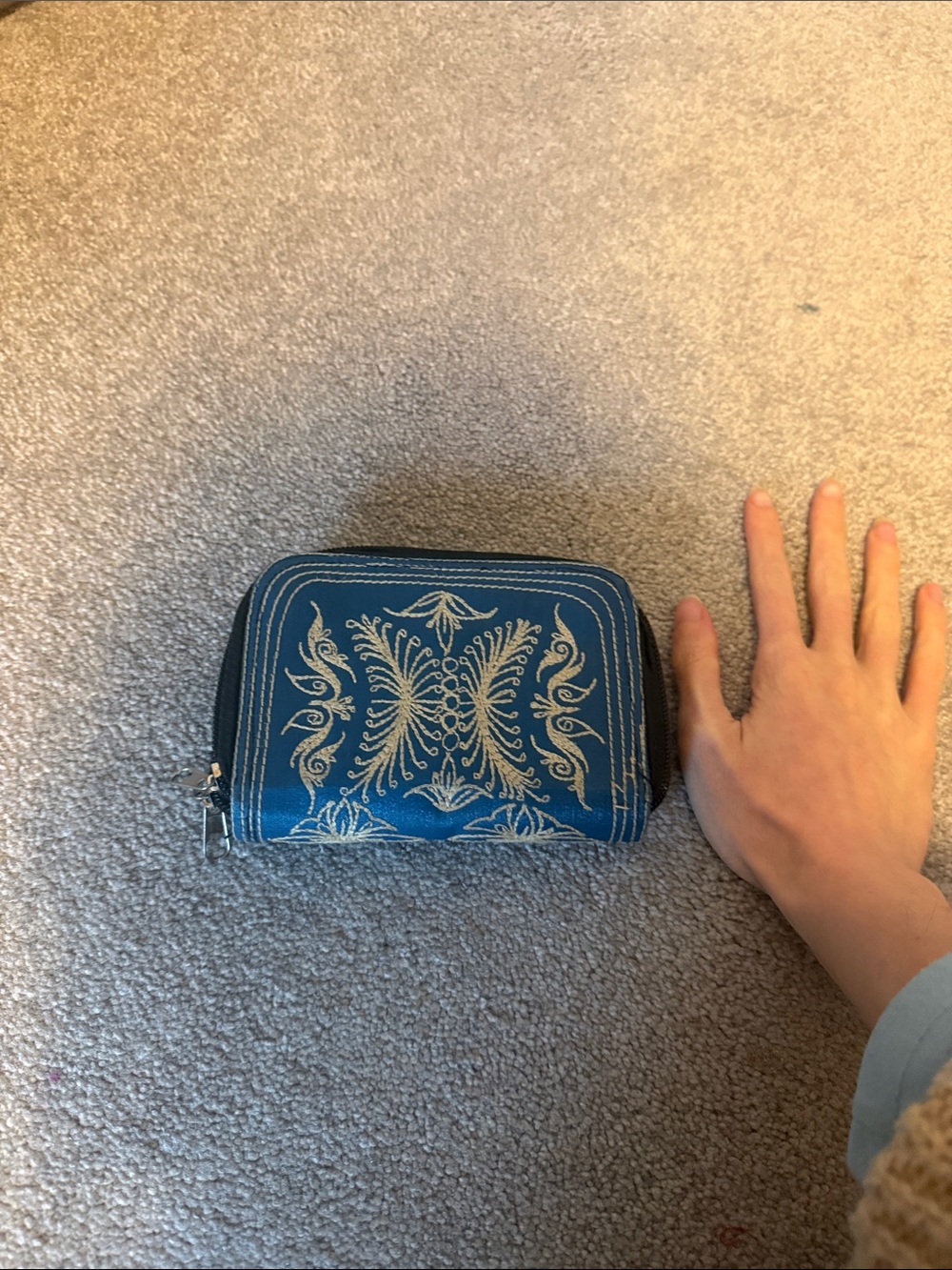 Short Embroidered Teal Zip Wallet with Gold Threading - Picture 7 of 7